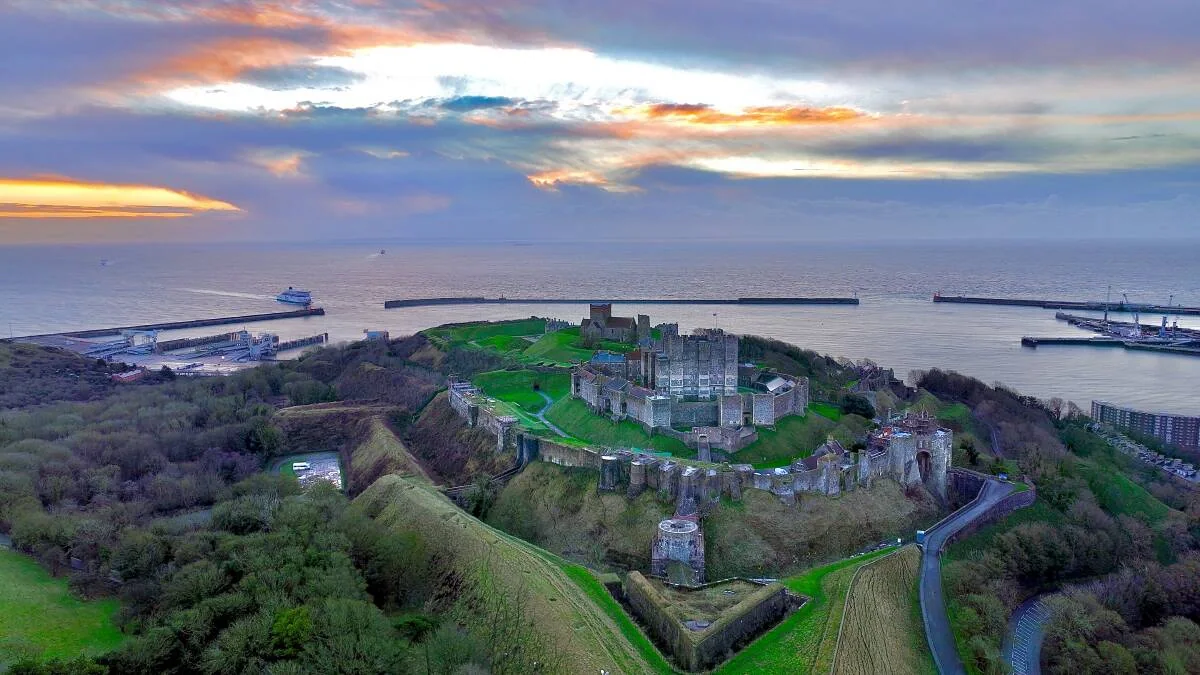 Weiße Klippen von Dover, Burg und Ärmelkanalküste in Kent