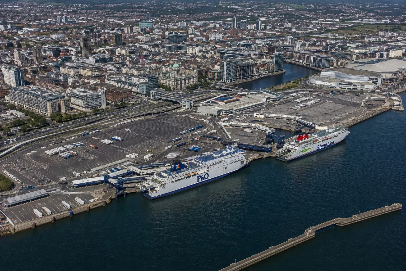 Belfast Passagierfährterminal und Hafen