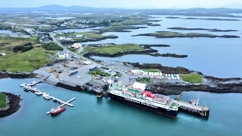 Fährhafen Lochmaddy
